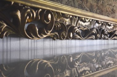 Kaydırmalı dekoratif resim çerçevesi