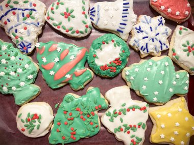 Ev yapımı Noel şekeri kurabiyeleri.