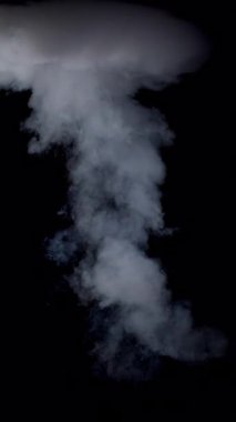 Siyah arkaplanlı Sihirli Flash Patlaması