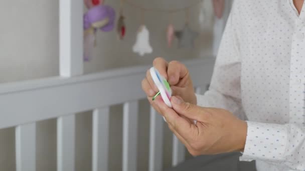 Push Pop Bublina Hračky Senzorické Hračky Pro Děti Mužské Ruce — Stock video