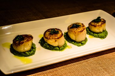 İtalyan Restaurant meze olarak kurutulmuş tarak