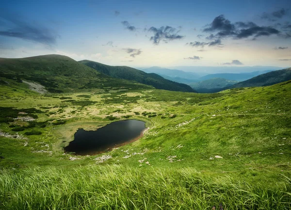 夏に山の風景 — ストック写真