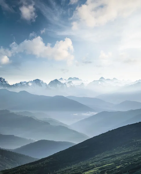 美しい山の谷 — ストック写真