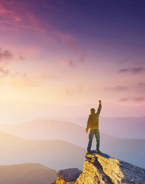 Winner on mountain top — Stock Photo, Image