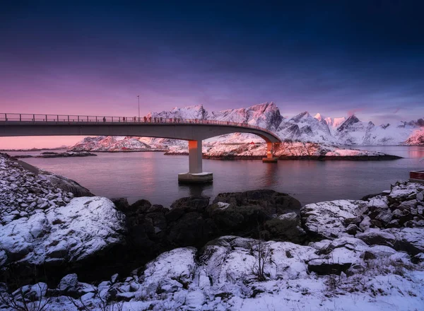 Vista Sobre Ponte Aldeia Hamnoy Ilhas Lofoten Noruega Paisagem Tempo — Fotografia de Stock