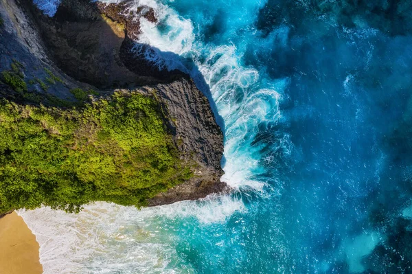 Волны Камни Качестве Фона Верхнего Вида Голубой Фон Воды Сверху — стоковое фото