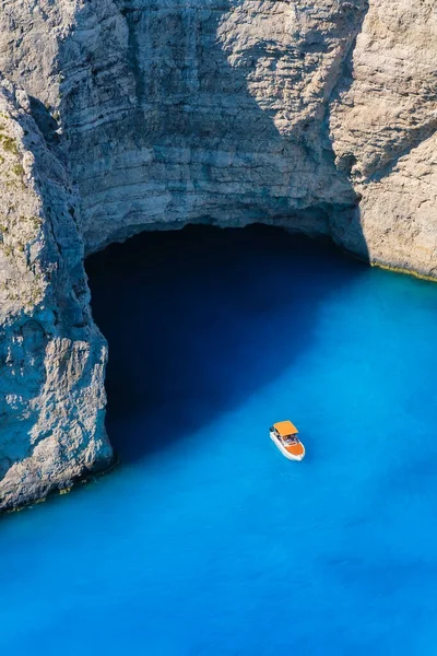 Båt Lagunen Nära Navagio Beach Zakynthos Island Grekland Utsikt Över — Stockfoto