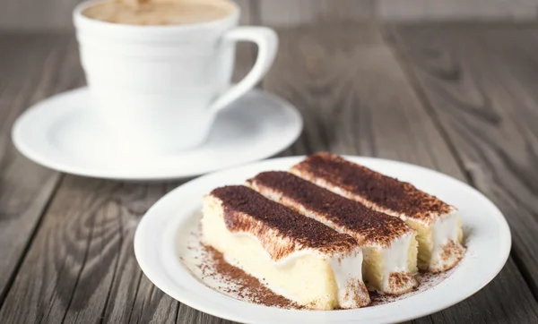 コーヒーとビスケット ケーキ — ストック写真
