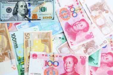 Farklı banknot euro, dolar ve Çin yuan