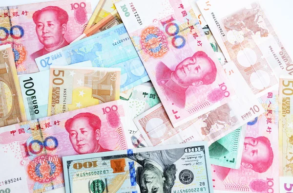 Verschiedene Banknoten Euro, Dollar und chinesischer Yuan — Stockfoto