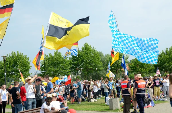 Pèlerins avec drapeaux, Journées mondiales de la Jeunesse 2016 — Photo