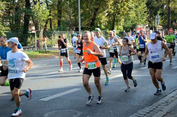 Wroclaw Marathon - juoksijat — kuvapankkivalokuva