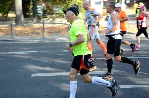Вроцлавский марафон - бегуны — стоковое фото