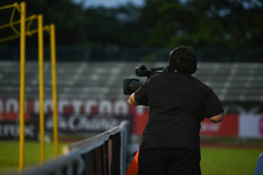 Bangkok-Tayland-19Eylül-2020-Ekip 2020 tarihleri arasında Boonyachinda Stadyumu 'nda Rattchaburi Mitr Polis FC' ye karşı canlı yayında.