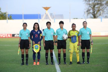 Chonburi-Tayland-19aug2019: Tayland ve 9-0 Timor lestleri arasında Tayland Beden Eğitimi Enstitüsü, Tayland 'da AFF sırasında hakemlik görevi