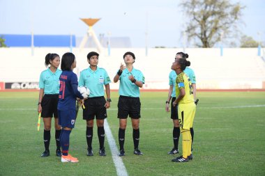 Chonburi-Tayland-19aug2019: Hakem fifa takımı Tayland ve 9-0 Timor leste arasında Tayland Beden Eğitimi Enstitüsü, Tayland, Tayland arasında AFF sırasında taraf seçme riskini göze alıyor