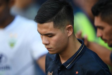 Buriram, Tayland-Mar13,2019: Narubordin weerawatnodom Buriram Stadyumu 'nda Jeonbuk hyundai' ye karşı defin rampası arasında AFC2019 'da çarpışma sırasında birleşti.