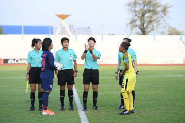 Chonburi-Tayland-19aug2019: Hakem fifa takımı Tayland ve 9-0 Timor leste arasında Tayland Beden Eğitimi Enstitüsü, Tayland, Tayland arasında AFF sırasında taraf seçme riskini göze alıyor