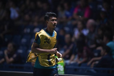 Buriram, Tayland-Mar13,2019: Buriram Stadyumu 'nda Jeonbuk Hyundai' ye karşı defin rampası arasında AFC2019 'da çarpışma halinde Suphanat Mueanta oyuncusu