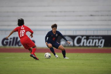 Bangkok-Tayland-17 Ağustos 2019: Rattikan thongsombut # 12 Tayland futbolcusu Tayland Beden Eğitimi Enstitüsü 'nde AFF 8-0 Singapur, Tayland