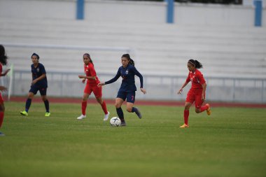 Bangkok-Tayland-17 Ağustos 2019: Tayland Beden Eğitimi Enstitüsü Chonburi 'de AFF ve 8-0 Singapur arasında Tayland' da 7 numaralı Silawan intamee oyuncusu