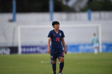 Bangkok-Tayland-17 Ağustos 2019: Tayland Beden Eğitimi Enstitüsü Chonburi, Tayland AFF 8-0 Singapur arasında 20 numaralı Wilaiporn boothduang # 20 oyuncusunun harekâtı