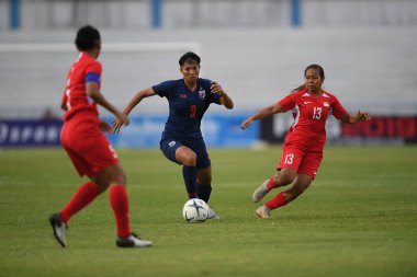 Bangkok-Tayland-17 Ağustos 2019: Tayland Beden Eğitimi Enstitüsü Chonburi, Tayland AFF 8-0 Singapur arasında Tayland # 9 numaralı Saowalak pengngam