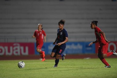 Bangkok-Tayland-17 Ağustos 2019: Tayland Beden Eğitimi Enstitüsü Chonburi, Tayland AFF 8-0 Singapur arasında Tayland # 9 numaralı Saowalak pengngam