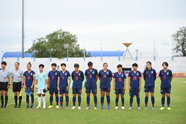 Bangkok-Tayland-17 Ağustos 2019: Tayland Beden Eğitimi Enstitüsü Chonburi, Tayland 'daki AFF 8-0 Singapur arasında görev yapan Tayland oyuncusu