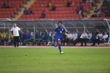 Bangkok-Tayland-9NOV2018: Tayland milli stadyumunda Timor leste ile Tayland arasındaki AFF Suzuki Kupası 2018 maçında Nurul Sriyangem oynuyordu
