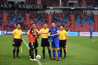 Bangkok-Tayland-9NOV2018: Tayland milli stadyumunda Timor leste ile Tayland arasındaki AFF Suzuki Kupası 2018 maçında Chalermpong Keadkaew oyuncusu