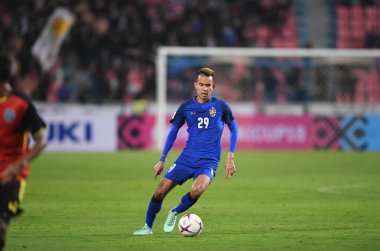 Bangkok-Tayland-9NOV2018: Tayland milli stadyumunda Timor leste ile Tayland arasındaki AFF Suzuki Kupası 2018 maçında Sanrawat dechmitr Tayland dechmitr oyuncusu