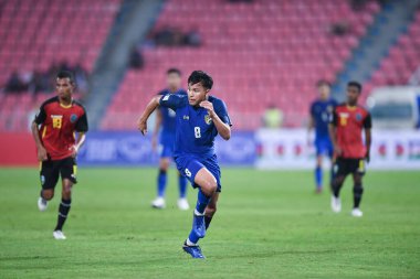 Bangkok-Tayland-9NOV2018: Tayland milli stadyumunda Timor leste ile Tayland arasındaki AFF Suzuki Kupası 2018 maçında Tayland 'ın Thitipan phungjan oyuncusu eylemde