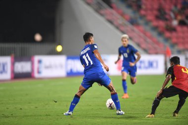 Bangkok-Tayland-9NOV2018: Tayland milli stadyumu Timor Leste karşısında Tayland AFF Suzuki Kupası 2018 'de Mongkol Tossakai oynuyordu