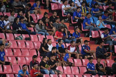 Bangkok-Tayland-9NOV2018: Tayland ile Tayland arasındaki AFF Suzuki Kupası 2018 'de Tayland Millî Stadyumu' ndaki Timor leste maçında kimliği belirsiz taraftar