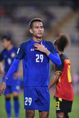 Bangkok-Tayland-9NOV2018: Tayland milli stadyumunda Timor leste ile Tayland arasındaki AFF Suzuki Kupası 2018 maçında Sanrawat dechmitr Tayland dechmitr oyuncusu