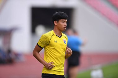 Bangkok-Tayland-16NOV2018: Tayland Milli Stadyumu, Tayland AFF Suzuki Kupası 2018 antrenman gününde Tanaboon Kesarat oyuncusu
