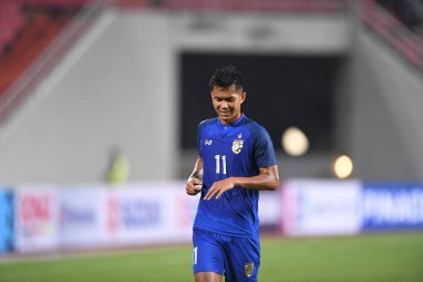 Bangkok-Tayland-9NOV2018: Tayland milli stadyumu Timor Leste karşısında Tayland AFF Suzuki Kupası 2018 'de Mongkol Tossakai oynuyordu