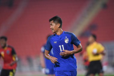 Bangkok-Tayland-9NOV2018: Tayland milli stadyumu Timor Leste karşısında Tayland AFF Suzuki Kupası 2018 'de Mongkol Tossakai oynuyordu
