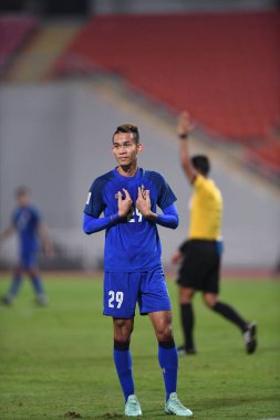 Bangkok-Tayland-9NOV2018: Tayland milli stadyumunda Timor leste ile Tayland arasındaki AFF Suzuki Kupası 2018 maçında Sanrawat dechmitr Tayland dechmitr oyuncusu