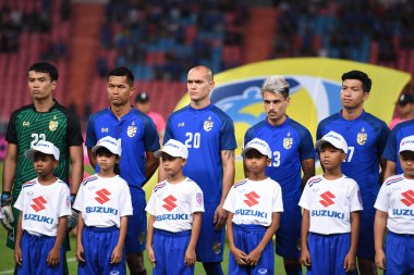 Bangkok-Tayland-9NOV2018: Tayland milli stadyumunda Timor leste ile Tayland arasındaki AFF Suzuki Kupası 2018 'de Emmanuel Tom bier oyuncusu eylemde