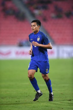 Bangkok-Tayland-9NOV2018: Tayland milli stadyumundaki Timor leste ile Tayland arasındaki AFF Suzuki Kupası 2018 maçında Korrakod Viriyaudomsiri oyuncusu