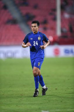 Bangkok-Tayland-9NOV2018: Tayland milli stadyumundaki Timor leste ile Tayland arasındaki AFF Suzuki Kupası 2018 maçında Korrakod Viriyaudomsiri oyuncusu