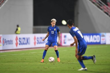 Bangkok-Tayland-9NOV2018: Tayland Milli Stadyumu 'nda Tayland ile Tayland arasındaki AFF Suzuki Kupası 2018' de oynayan Phillip patenci