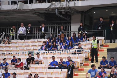 Bangkok-Tayland-17NOV2018: AFF Suzuki Kupası 2018 'de BNK48 Kız grubu idolü Tayland ile Endonezya arasındaki ulusal stadyum, Tayland