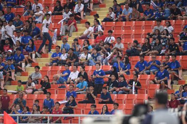 Bangkok-Tayland-17NOV2018: Tayland ile Endonezya arasındaki AFF Suzuki Kupası 2018 yılındaki ulusal stadyum, Tayland karşılaşmasında kimliği belirsiz taraftar
