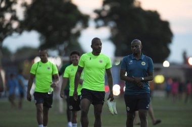 Buriram-Tayland-7Jun2019: Curacao oyuncusu Vietnam 'a karşı antrenman öncesi Chang antrenman sahasında, defin, thailand