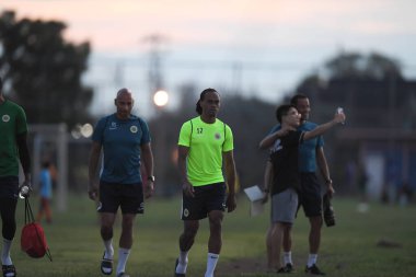 Buriram-Tayland-7Jun2019: Curacao oyuncusu Vietnam 'a karşı antrenman öncesi Chang antrenman sahasında, defin, thailand