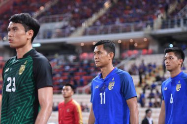 Bangkok-Tayland-17NOV2018: Tayland milli stadyumunda Tayland - Endonezya maçı olan AFF Suzuki Kupası 2018 'de Tayland' ın Mongkol Tossakrai oyuncusu