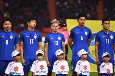 Bangkok-Tayland-17NOV2018: Tayland milli stadyumunda Tayland ile Endonezya arasındaki AFF Suzuki Kupası 2018 'de oynayan Phillip roller